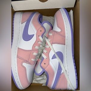 Nike Jordan's pink and purple